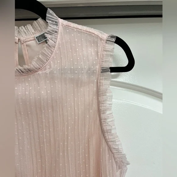 Chelsea 28 Pleated Swiss Dot Mock Neck Sleeveless Top - Picture 4 of 8